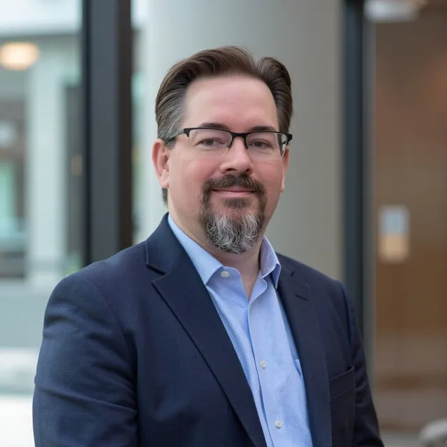 Seth R, Chief Operating Officer